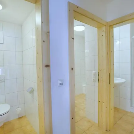 Schoeneben Haus Wikinge 펜션